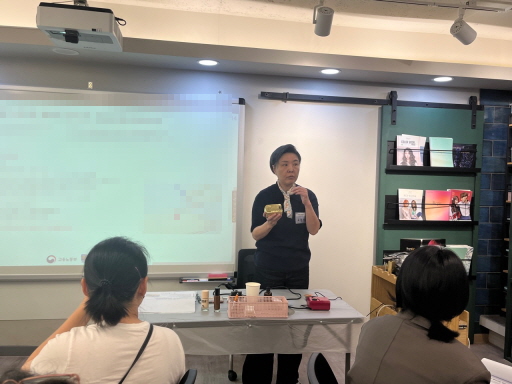 [꾸미기]뷰티산업연구소-1일차_에어브러시 메이크업_10월 7일_윤지민-54452988797.jpg