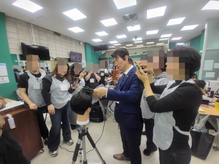 꾸미기_2025뷰산연-바버명장의정통이발_11월15일_김성철-73461642516.jpg