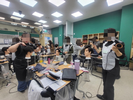 꾸미기_2025뷰산연-바버명장의정통이발_11월15일_김성철-73461932902.jpg