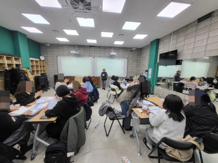 꾸미기_2025뷰산연-1일차_미용분야생성형AI활용워크숍_11월29일_송영우-73797815690.jpg