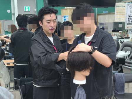 꾸미기_뷰산연업무밴드-2일차_AI바버트랜드헤어스타일PBL과정_4월19일_최재영-77174649833.jpg