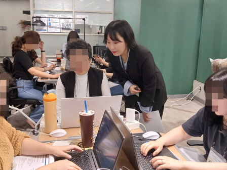 꾸미기_뷰산연업무밴드-1일차_AI활용기반-업스타일PBL과정_4월18일_김은지-77156636549.jpg
