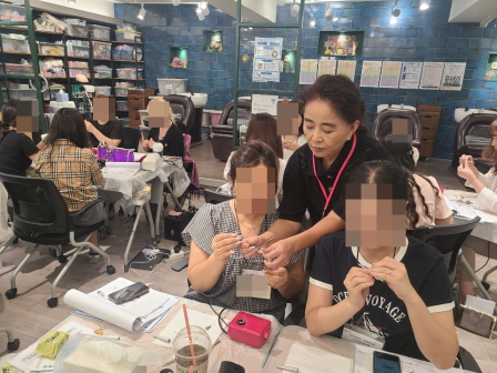 [꾸미기]뷰산연업무밴드-AI활용기반-스킨아트 에어브러시_8월30일_윤정민-80371375400.jpg
